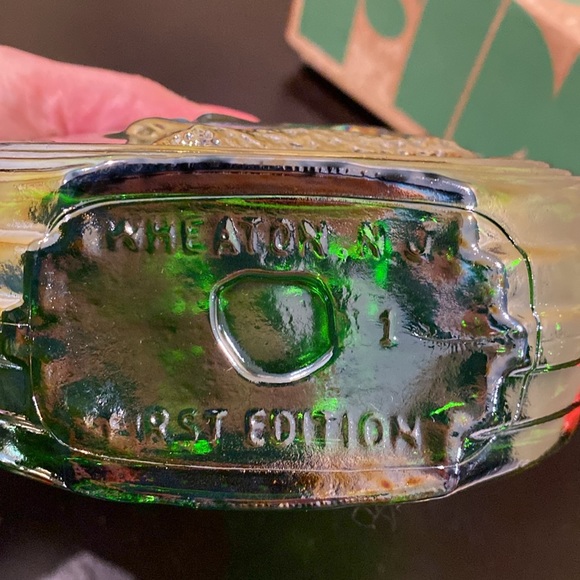 Franklin D Roosevelt Commemorative Decanter, First Edition, Carnival Glass w box - Picture 4 of 10